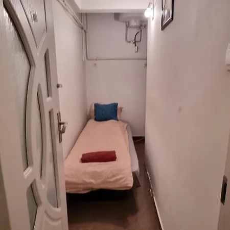T & E Apartment *